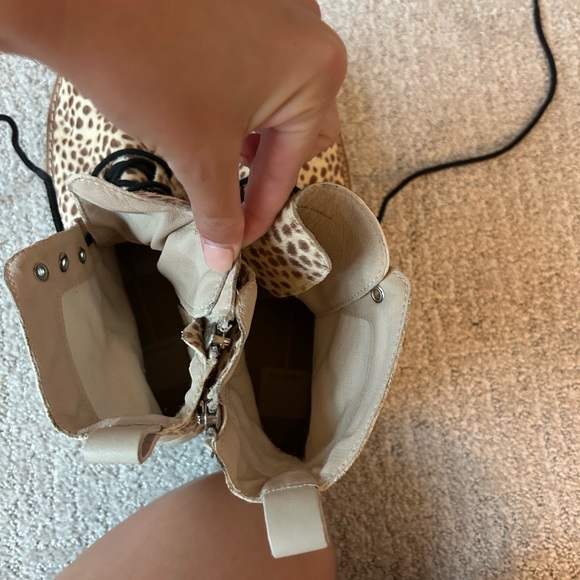 Dolce Vita leopard boots - Picture 3 of 4